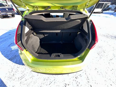 Used 2011 Ford Fiesta SE w/ 201A Rapid Spec Order Code image 19