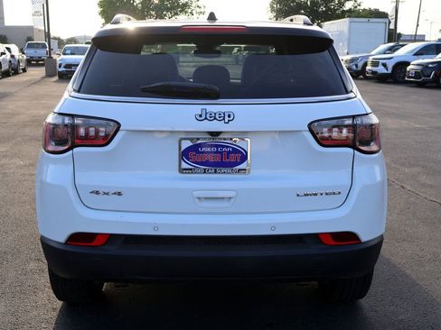 Used 2025 Jeep Compass Limited image 12