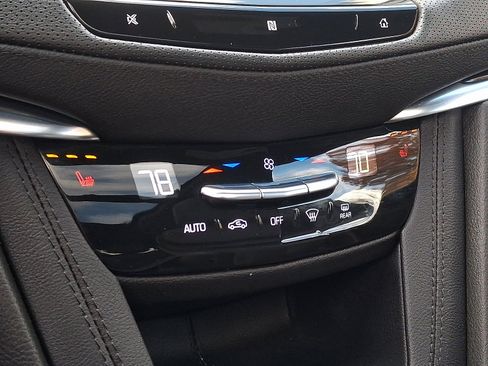 Certified 2021 Cadillac XT5 Premium Luxury image 23