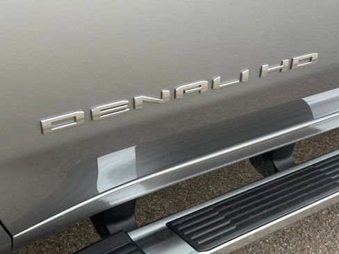 Used 2025 GMC Sierra 2500 Denali w/ Denali Reserve Package AWD/4WD image 13