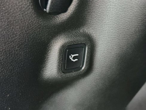 Used 2023 Jeep Compass Latitude AWD/4WD image 28