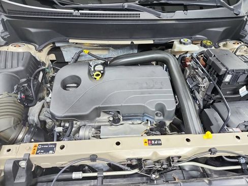 Used 2023 GMC Terrain SLE w/ Driver Convenience Package FWD image 18