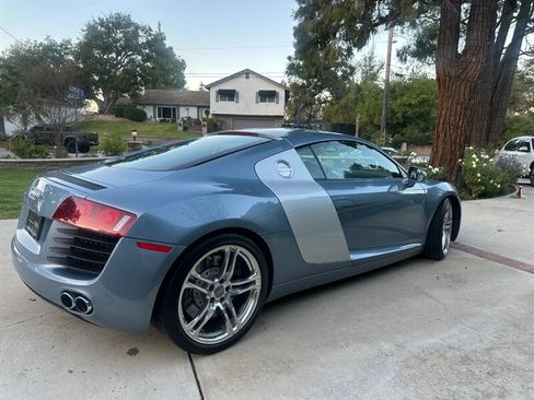 Used 2009 Audi R8 V8 w/ Enhanced Leather Pkg image 8