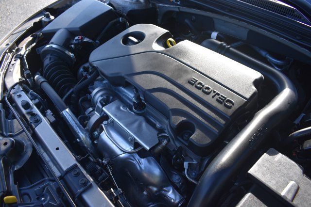 Certified 2025 Chevrolet Malibu LS FWD image 32