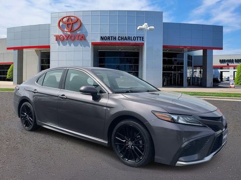 Used 2023 Toyota Camry XSE image 1