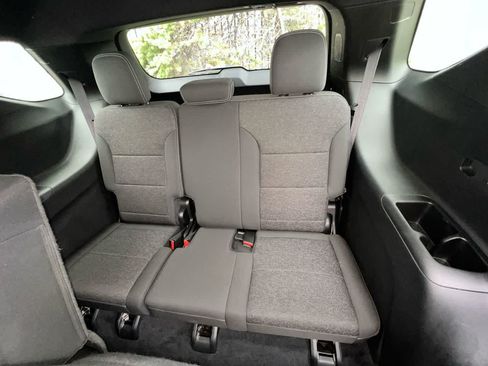 Used 2024 Chevrolet Traverse LT w/ LPO, Floor Liner Package AWD/4WD image 24