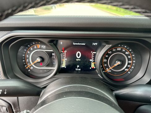 New 2025 Jeep Gladiator Rubicon w/ Safety Group image 11