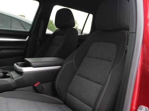 Used 2026 GMC Terrain Elevation w/ Technology Package II AWD/4WD image 18