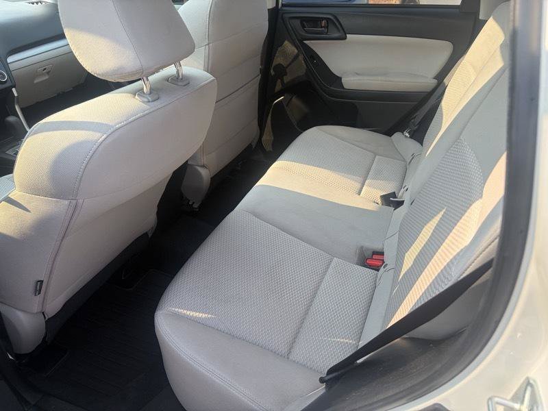 Used 2014 Subaru Forester 2.5i Premium w/ All-Weather Package AWD/4WD image 9