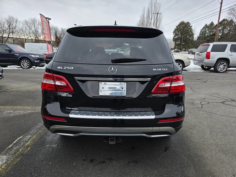 Used 2015 Mercedes-Benz ML 250 BlueTEC 4MATIC image 4