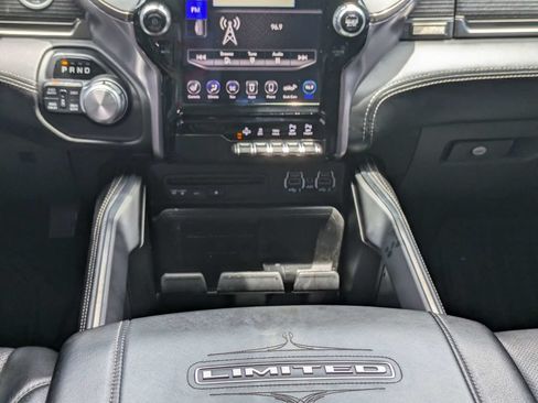 Used 2019 RAM 1500 Limited w/ Body Color Bumper Group AWD/4WD image 19