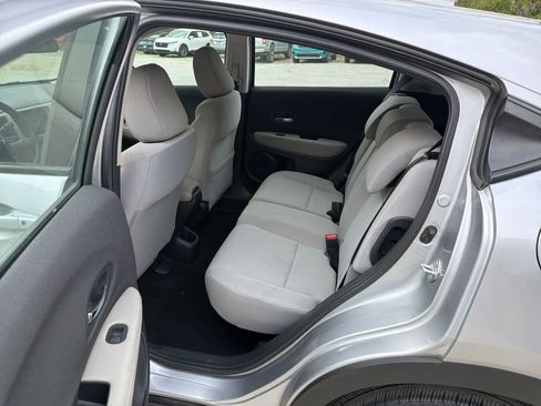 Used 2022 Honda HR-V LX image 15