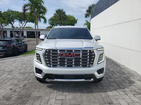 Used 2026 GMC Yukon XL Denali w/ Sun & Power Step Package RWD image 2