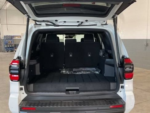 New 2026 Toyota 4Runner TRD Off-Road Premium AWD/4WD image 14