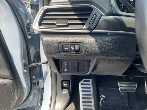 Used 2022 Honda Accord Sport image 16