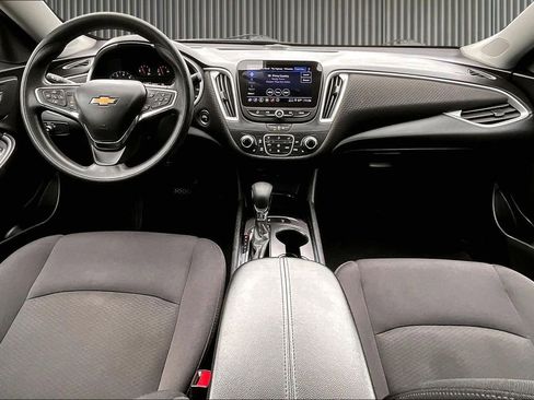 Used 2024 Chevrolet Malibu LT FWD image 17