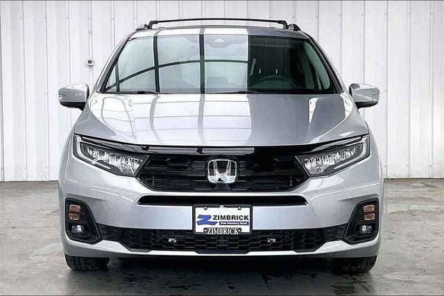 Certified 2026 Honda Odyssey Touring image 3