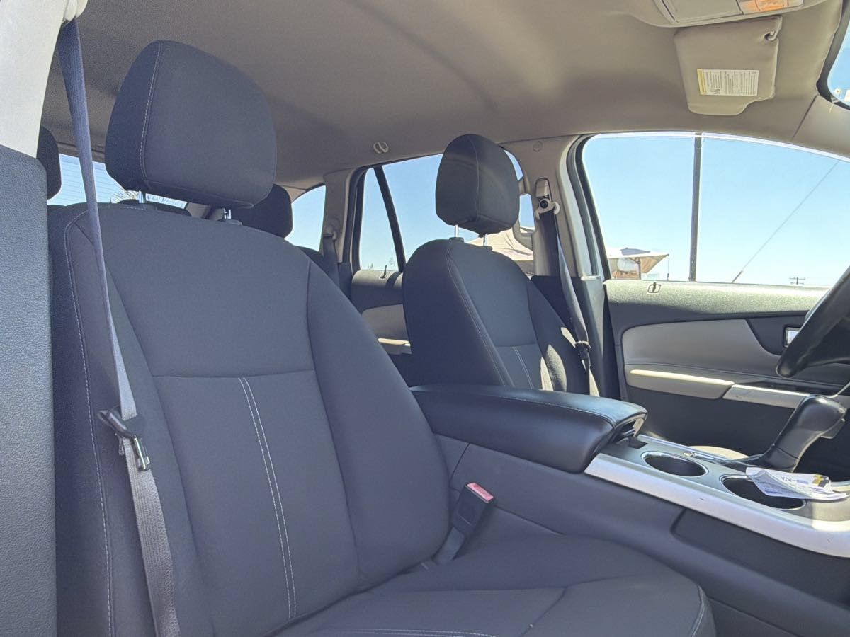 Used 2013 Ford Edge SE FWD image 29