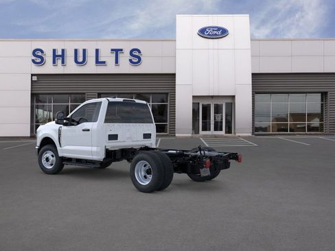 New 2025 Ford F350 XL w/ XL Chrome Package image 4