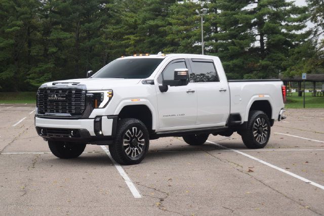 Used 2024 GMC Sierra 3500 Denali Ultimate AWD/4WD image 21