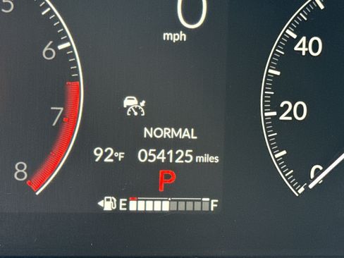 Certified 2025 Honda Pilot EX-L image 40