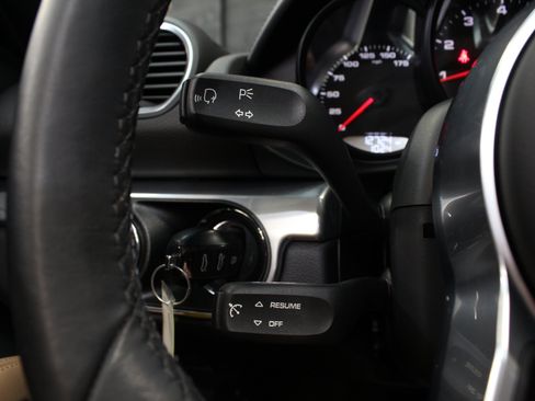 Used 2021 Porsche 718 Boxster w/ Premium Package RWD image 84
