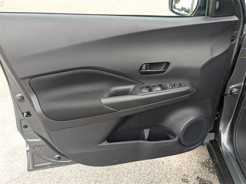 New 2025 Nissan Kicks Play S image 11