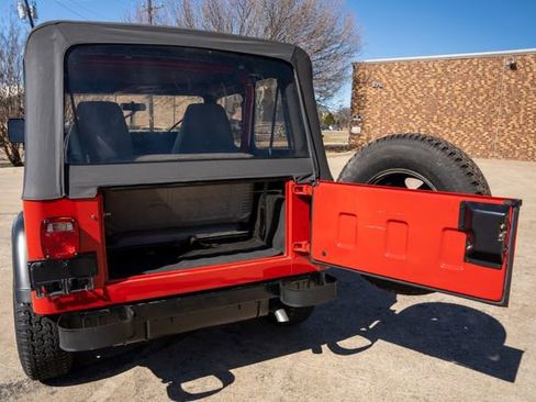 Used 1993 Jeep Wrangler S image 28