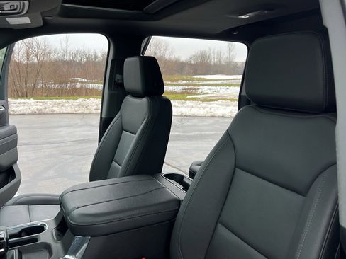 Used 2025 Chevrolet Silverado 1500 RST image 19