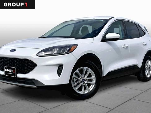 Used 2020 Ford Escape SE image 1