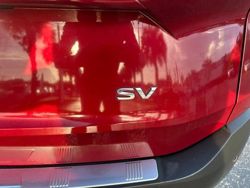 Used 2021 Nissan Rogue SV FWD image 13