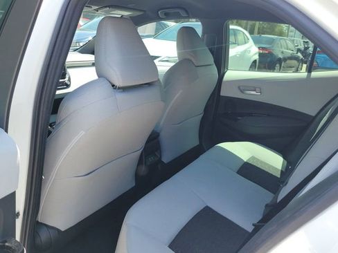 Used 2024 Toyota Corolla SE image 6