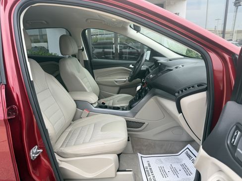 Used 2016 Ford Escape SE w/ SE Chrome Package AWD/4WD image 24