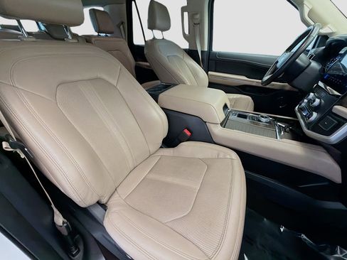 Used 2023 Ford Expedition Max Limited image 15