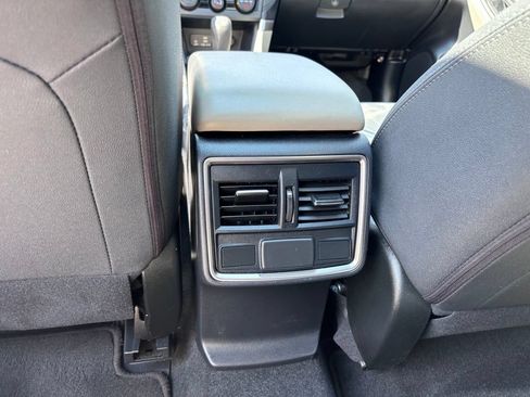 Used 2023 Subaru Forester Premium AWD/4WD image 24