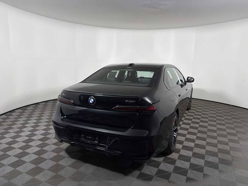New 2026 BMW 740i xDrive w/ Executive Package image 9