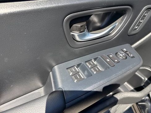 Used 2025 Honda Pilot Black Edition image 10