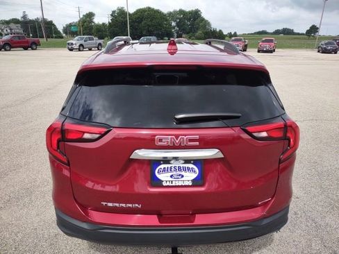 Used 2019 GMC Terrain SLE w/ Driver Convenience Package FWD image 5