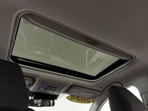 Certified 2025 Toyota RAV4 XLE w/ Convenience Package FWD image 22
