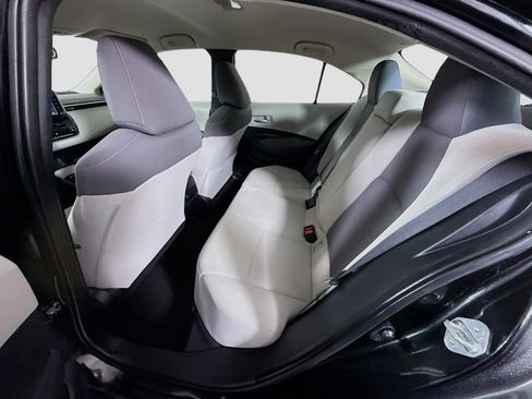 Used 2020 Toyota Corolla LE image 24