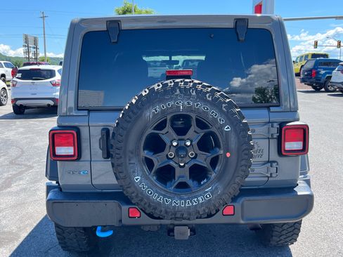 Used 2023 Jeep Wrangler Unlimited w/ Sun & Screen Package AWD/4WD image 6