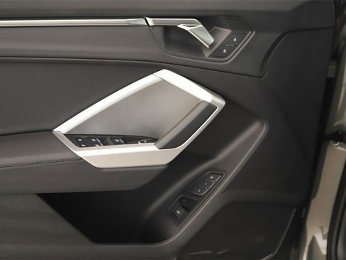 New 2025 Audi Q3 2.0T Premium image 23