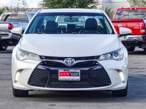 Used 2017 Toyota Camry XSE image 2