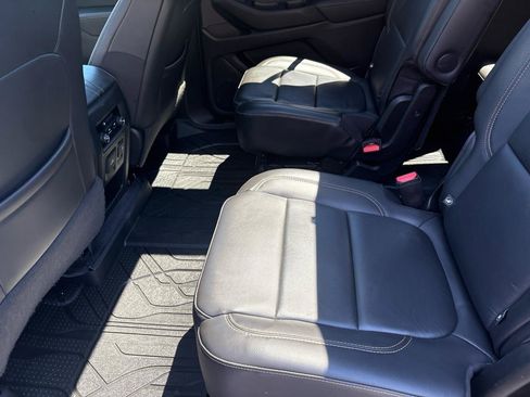 Used 2021 Chevrolet Traverse RS w/ LPO, Floor Liner Package AWD/4WD image 21