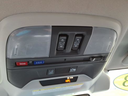 Certified 2023 Subaru Crosstrek 2.0i Premium AWD/4WD image 31