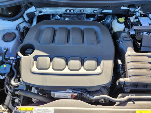 New 2026 Volkswagen Tiguan SE image 19