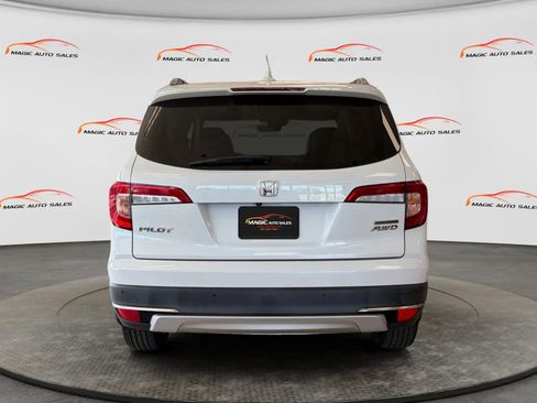 Used 2021 Honda Pilot Touring image 9