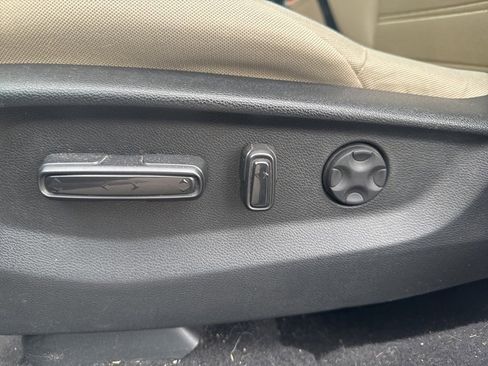 Used 2019 Honda CR-V EX image 13