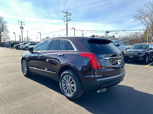 Used 2017 Cadillac XT5 Luxury w/ Driver Awareness Package image 11