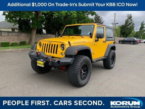 Used 2015 Jeep Wrangler Rubicon w/ Power Convenience Group AWD/4WD image 1